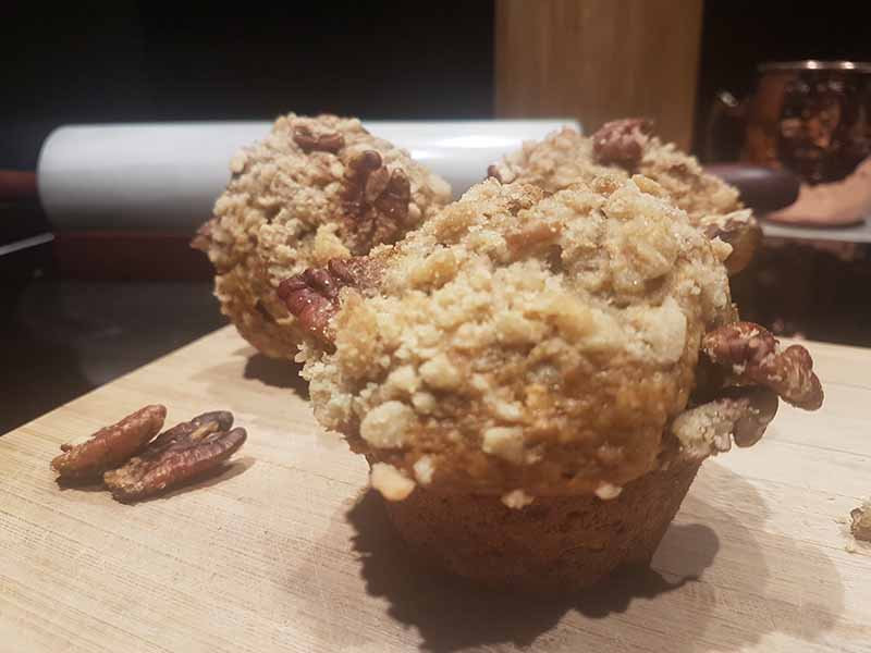 Best recipe of muffins with banana and pecans
